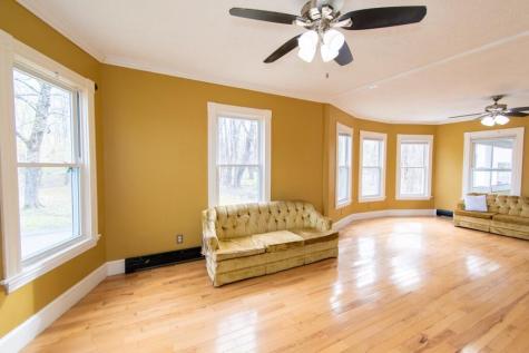 518 Turner Street Auburn ME 04210