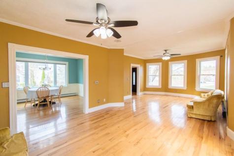 518 Turner Street Auburn ME 04210