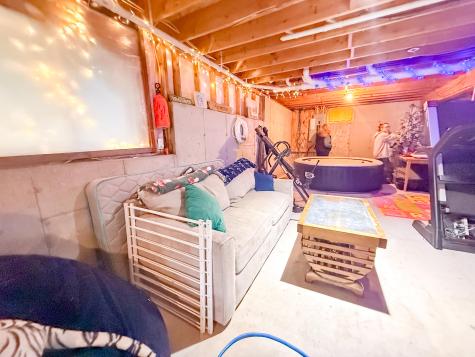14 Sportsmans Way Vinalhaven ME 04863