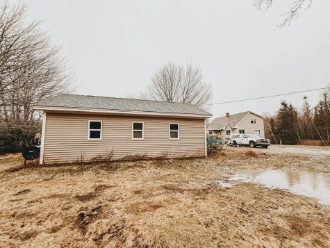 14 Sportsmans Way Vinalhaven ME 04863