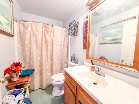 14 Sportsmans Way Vinalhaven ME 04863