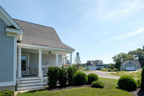 4 Cottage Way Kittery ME 03904