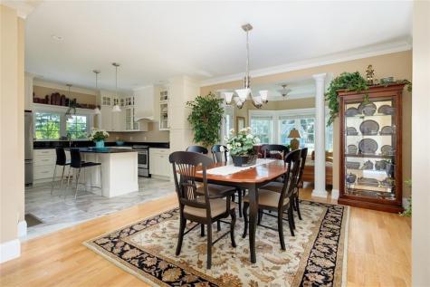 4 Cottage Way Kittery ME 03904