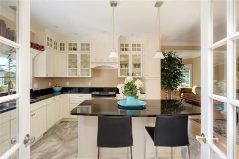 4 Cottage Way Kittery ME 03904