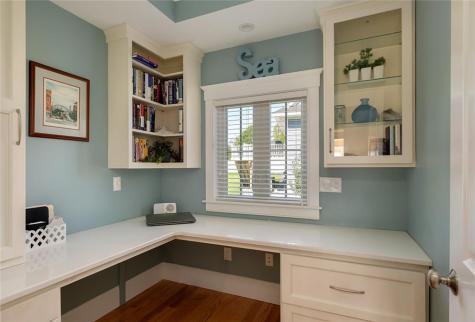 4 Cottage Way Kittery ME 03904