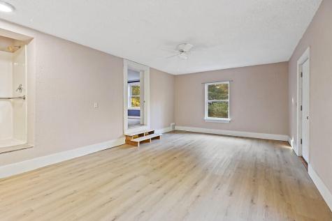 6 Alder Lane Belgrade ME 04917