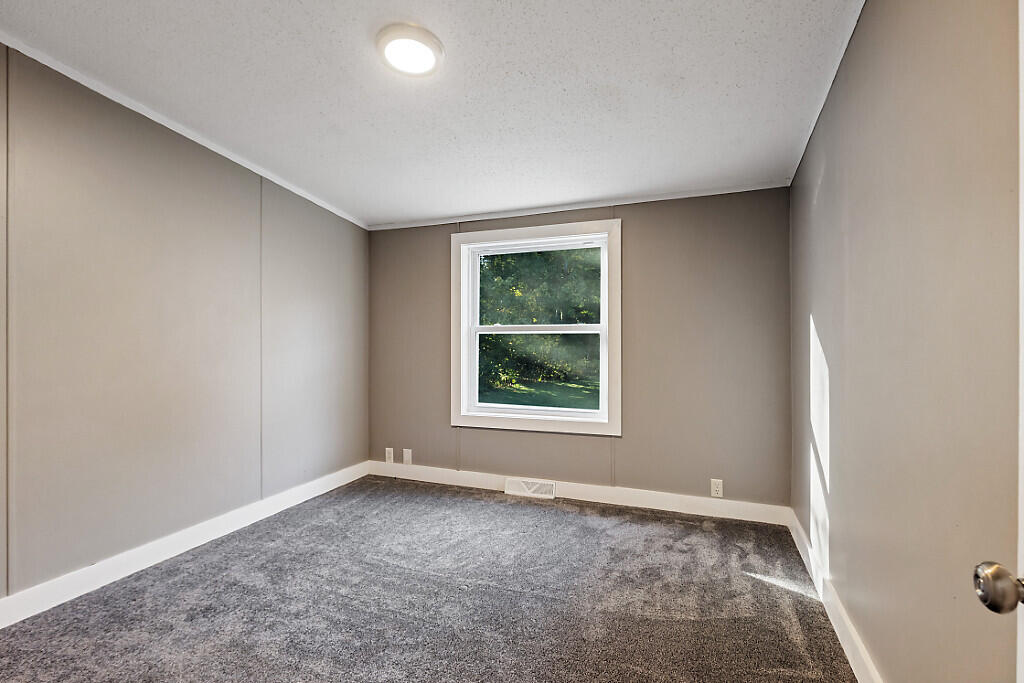 6 Alder Lane Belgrade ME 04917