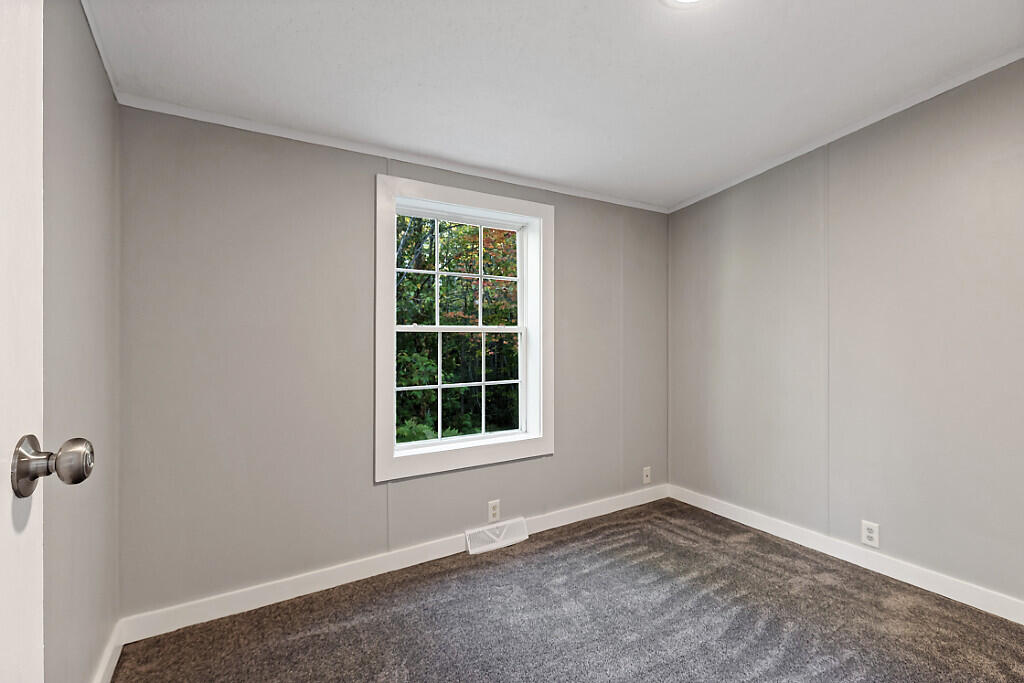 6 Alder Lane Belgrade ME 04917