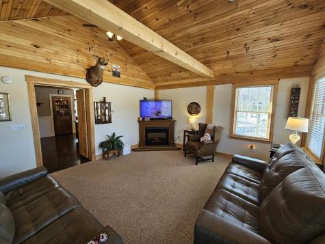 456 Temple Road Farmington ME 04938