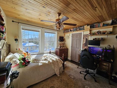 456 Temple Road Farmington ME 04938