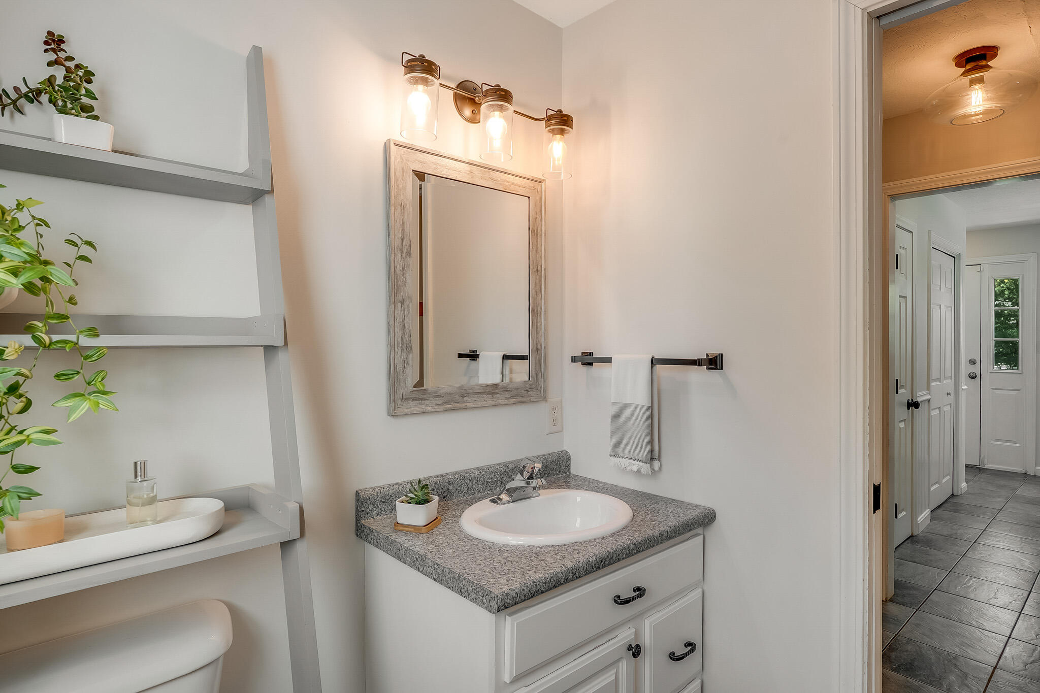28 Woodbury Street Portland ME 04103