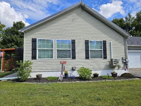 775 Us Route 2 Wilton ME 04294