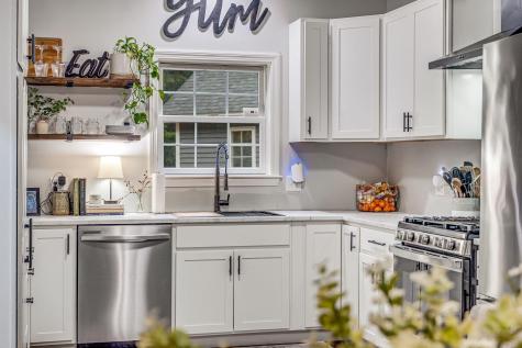 57 Kingsbury Road Holden ME 04429