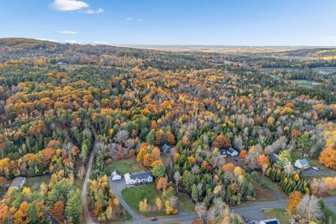 57 Kingsbury Road Holden ME 04429