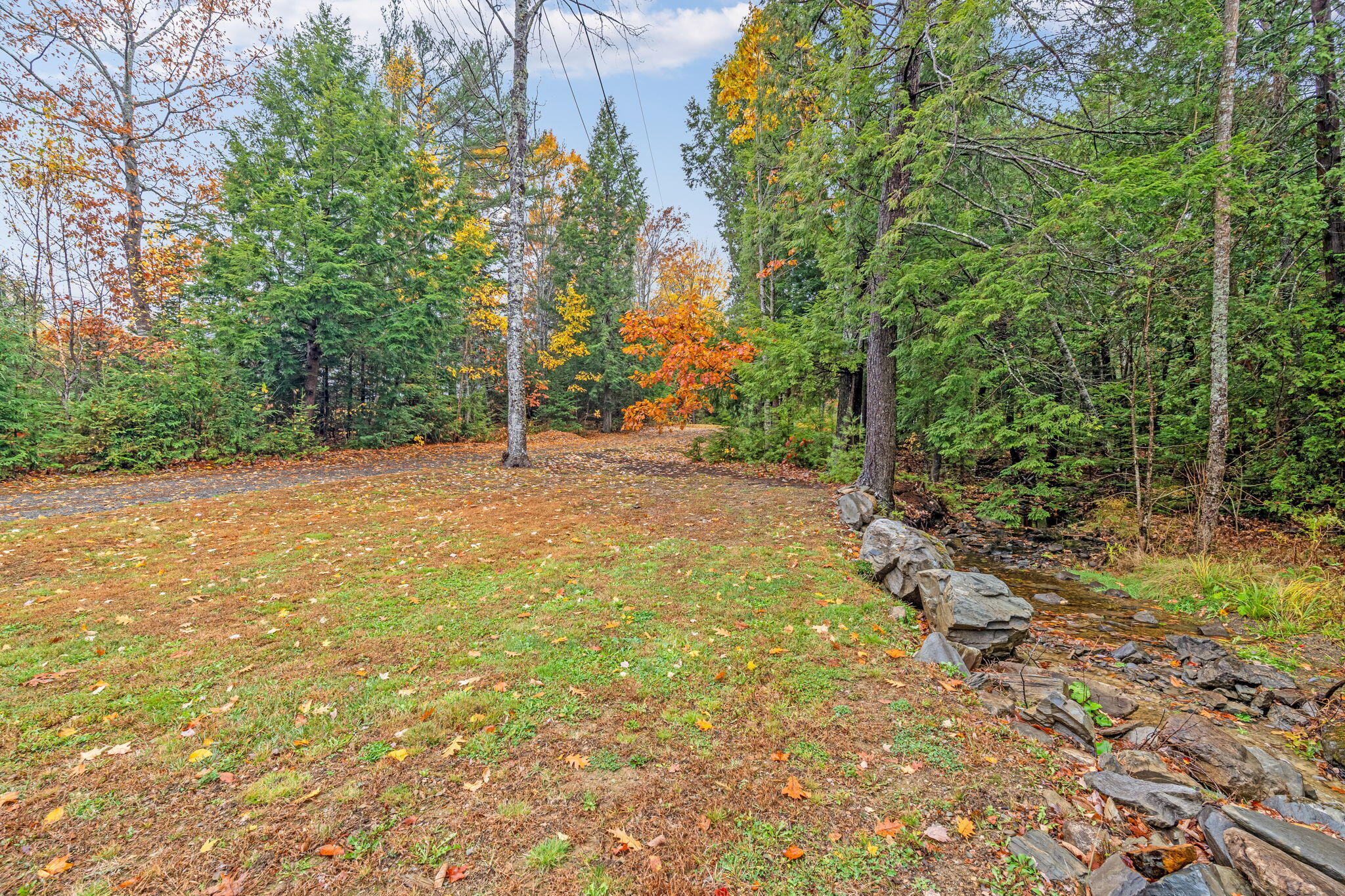 57 Kingsbury Road Holden ME 04429