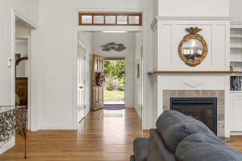 59 Ledgewood Drive Boothbay ME 04537
