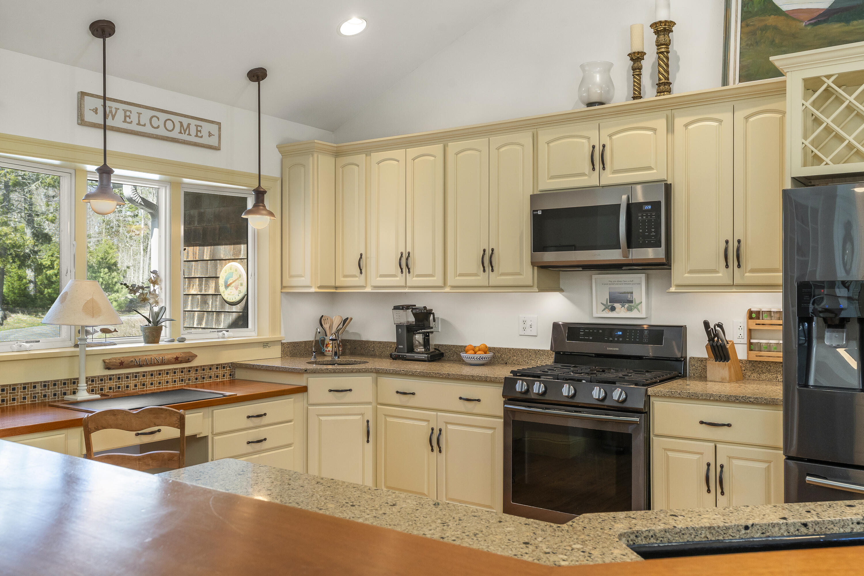 59 Ledgewood Drive Boothbay ME 04537