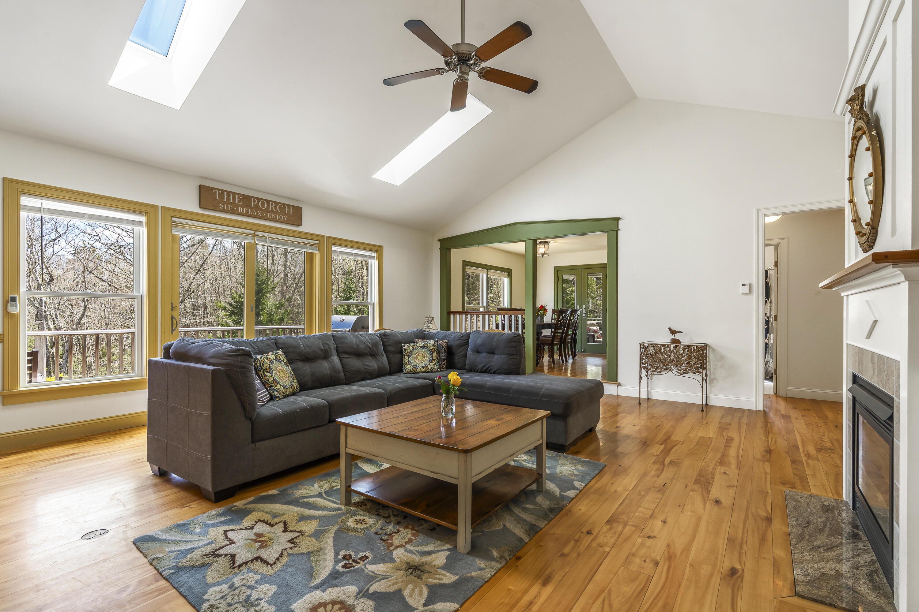 59 Ledgewood Drive Boothbay ME 04537