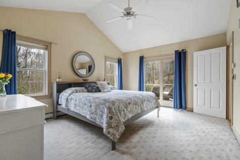 59 Ledgewood Drive Boothbay ME 04537