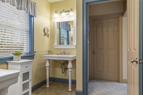 59 Ledgewood Drive Boothbay ME 04537