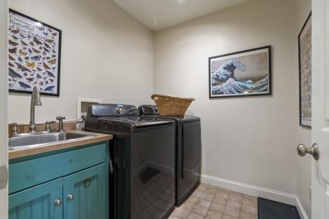 59 Ledgewood Drive Boothbay ME 04537