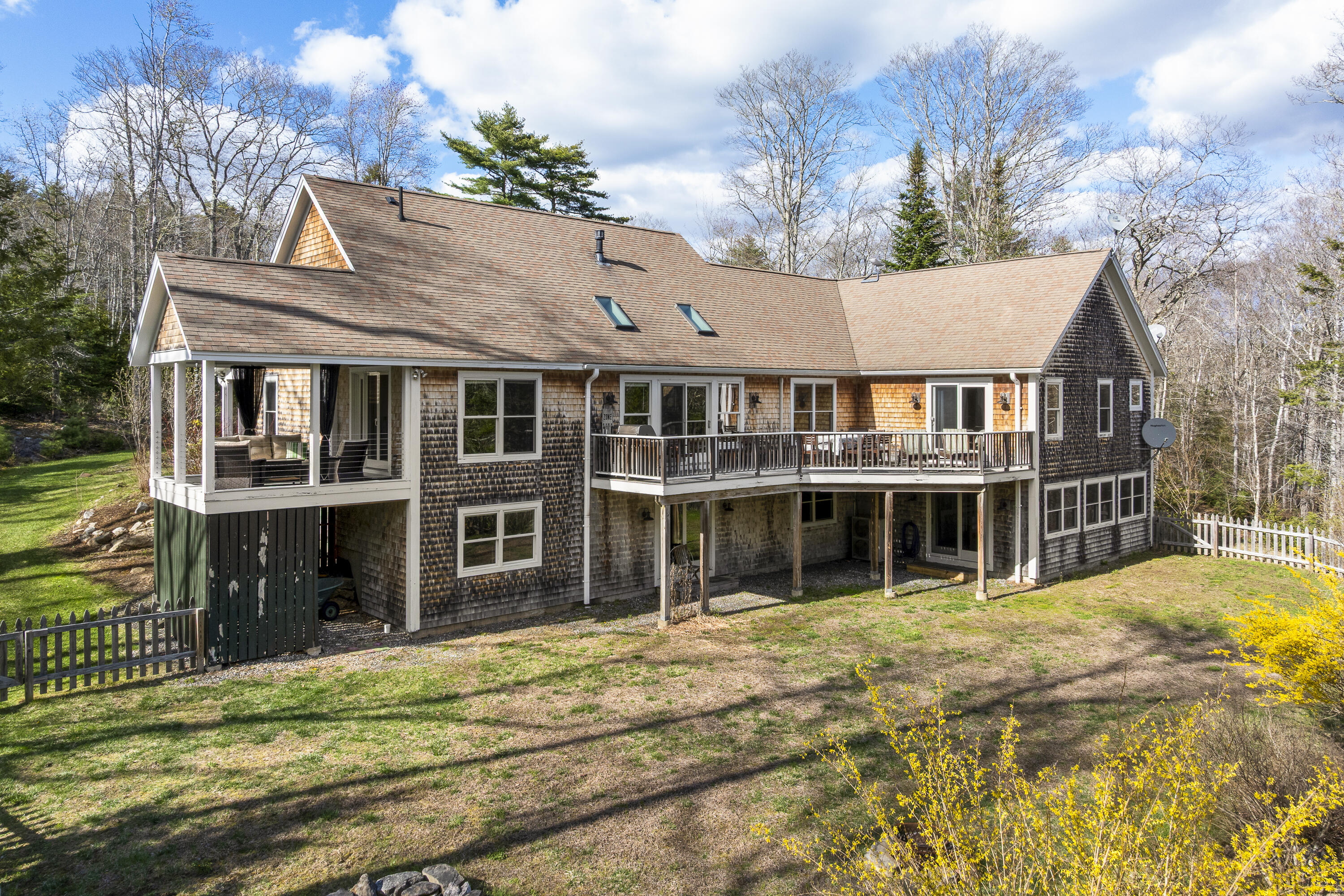 59 Ledgewood Drive Boothbay ME 04537