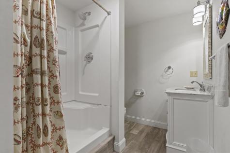 59 Ledgewood Drive Boothbay ME 04537