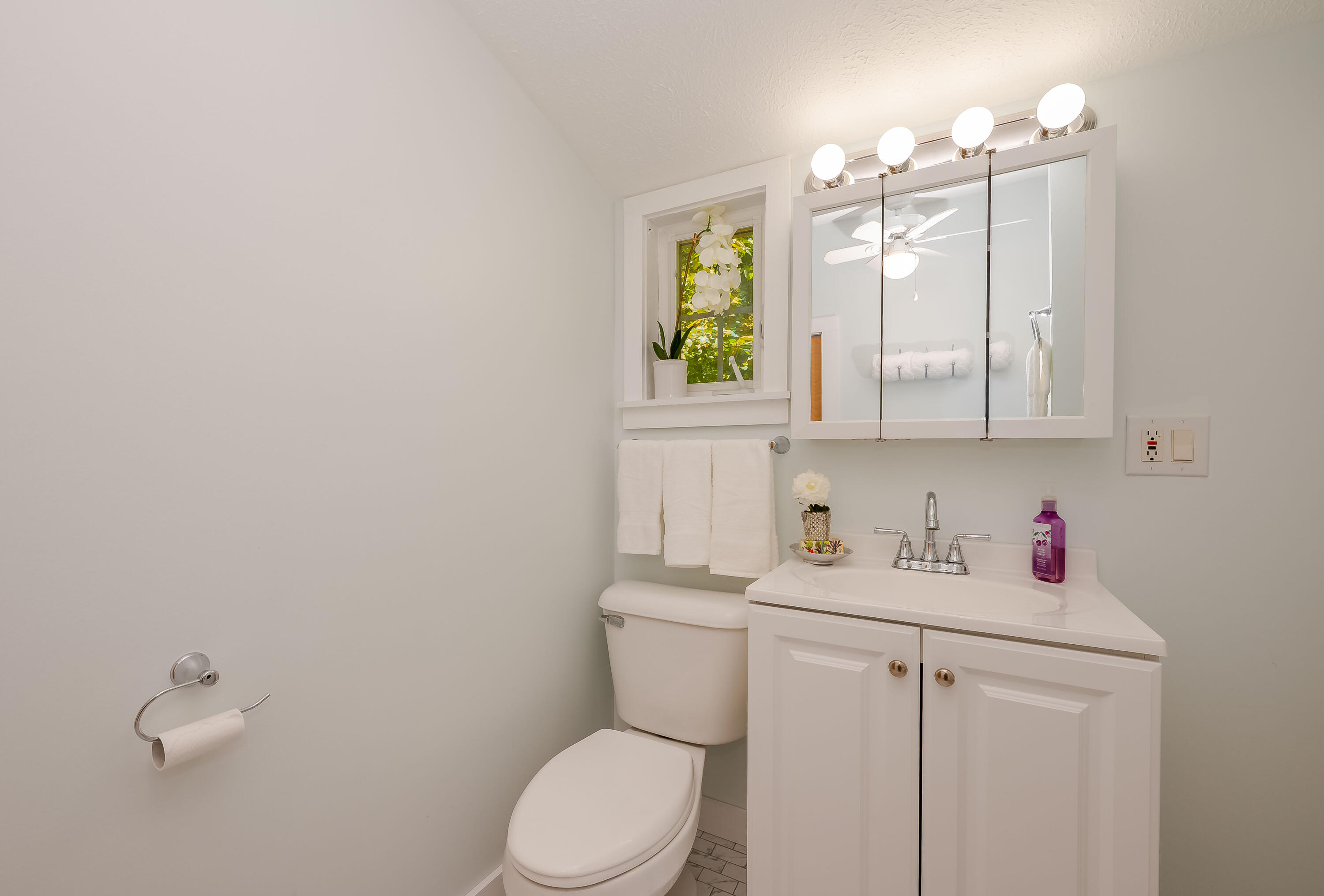 117 Middle Road Acton ME 04001