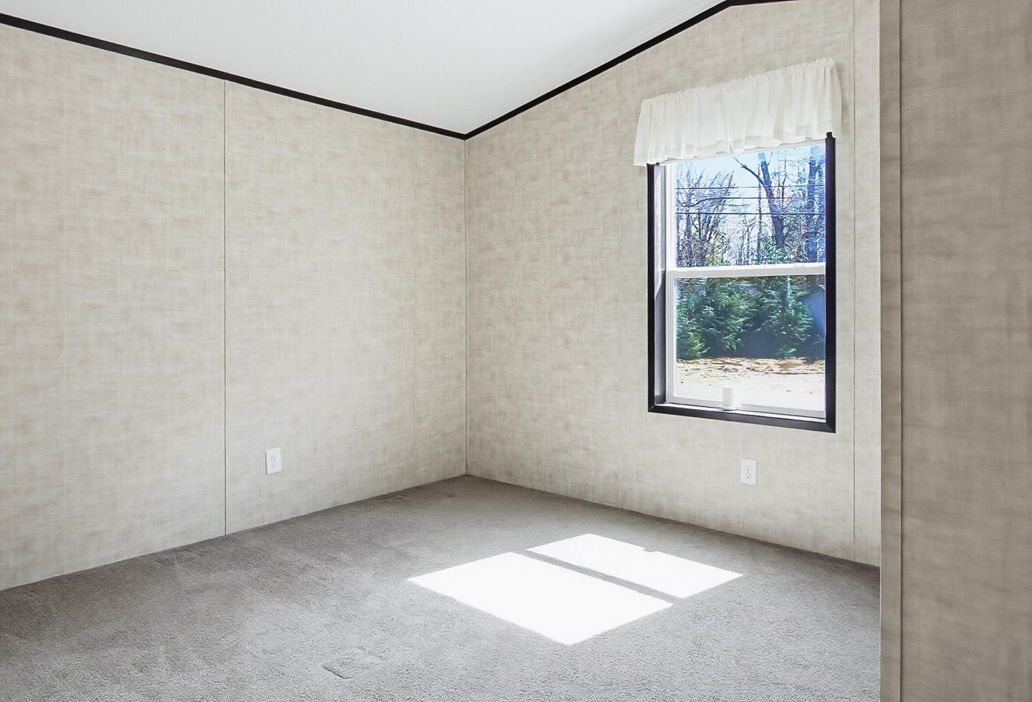 28 Rachel Drive Sanford ME 04073