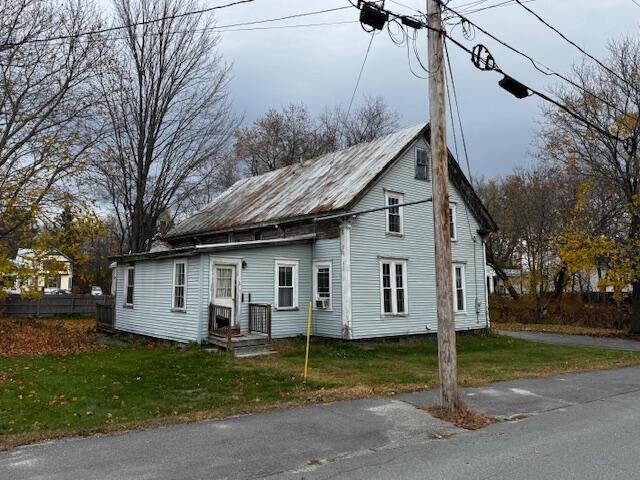 11 Summer Street Skowhegan ME 04976