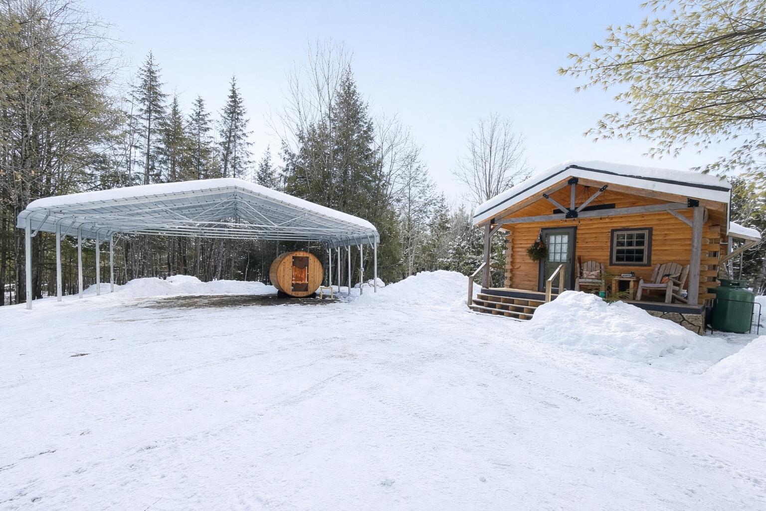 2 Hidden Lane West Paris ME 04289