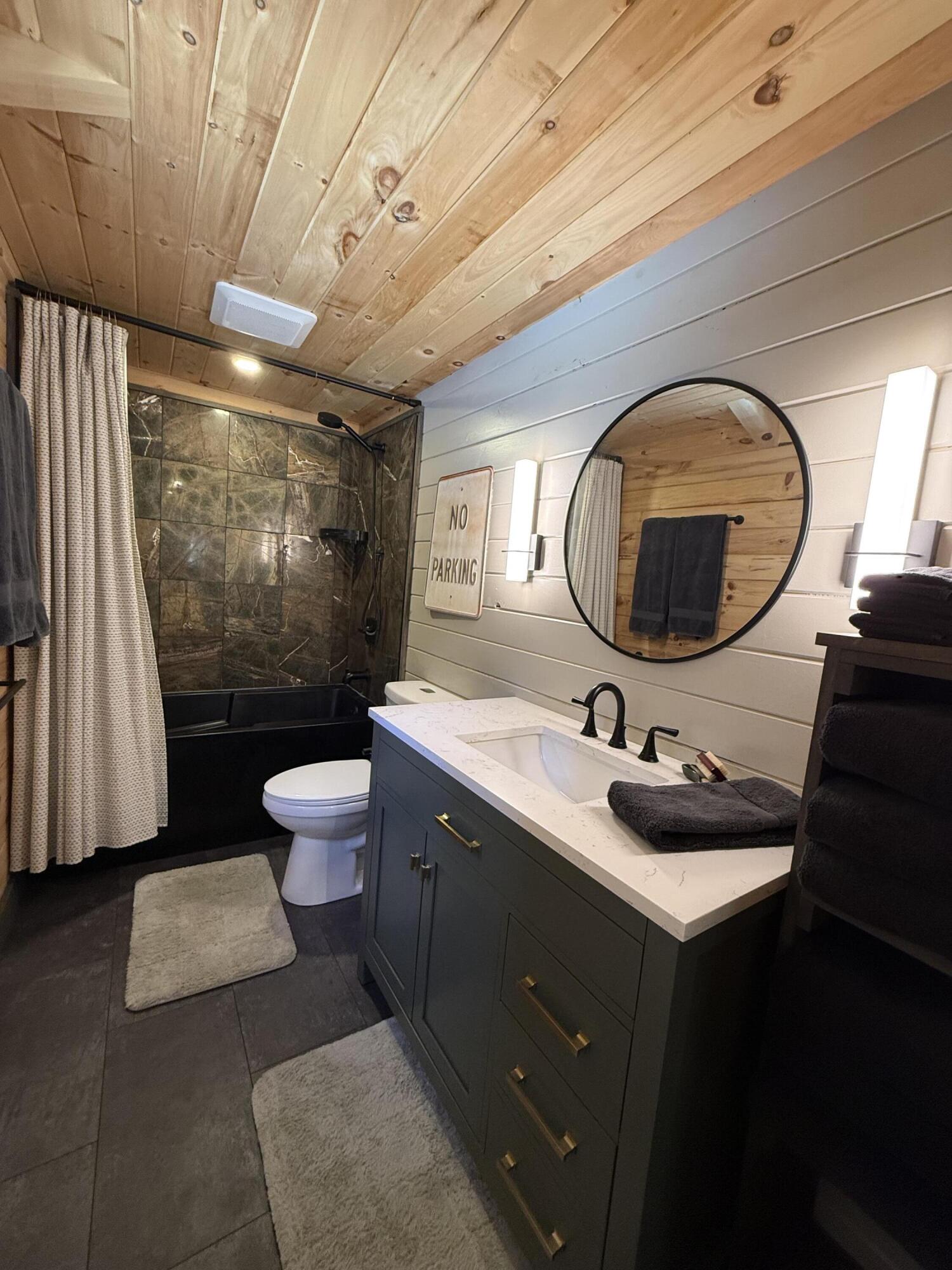 2 Hidden Lane West Paris ME 04289