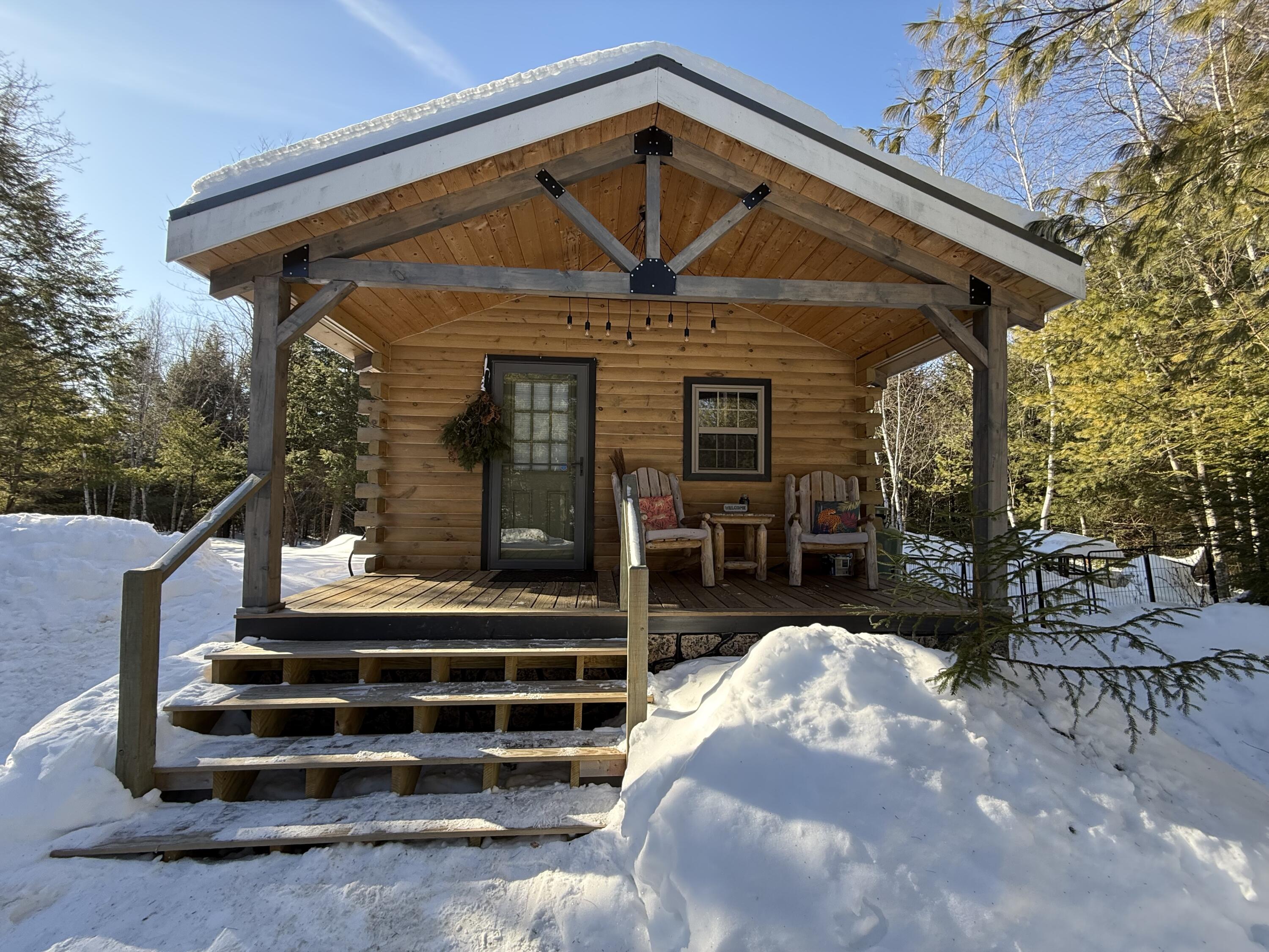 2 Hidden Lane West Paris ME 04289