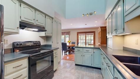 12 Hartford Street Lewiston ME 04240