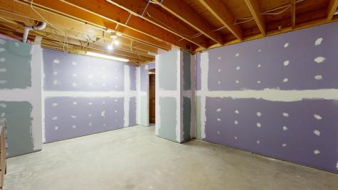 12 Hartford Street Lewiston ME 04240