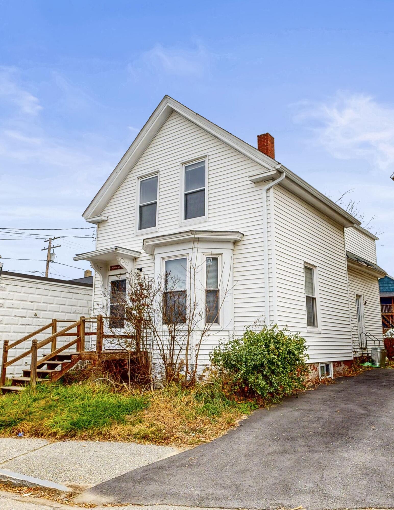 8 Howe Street Lewiston ME 04240