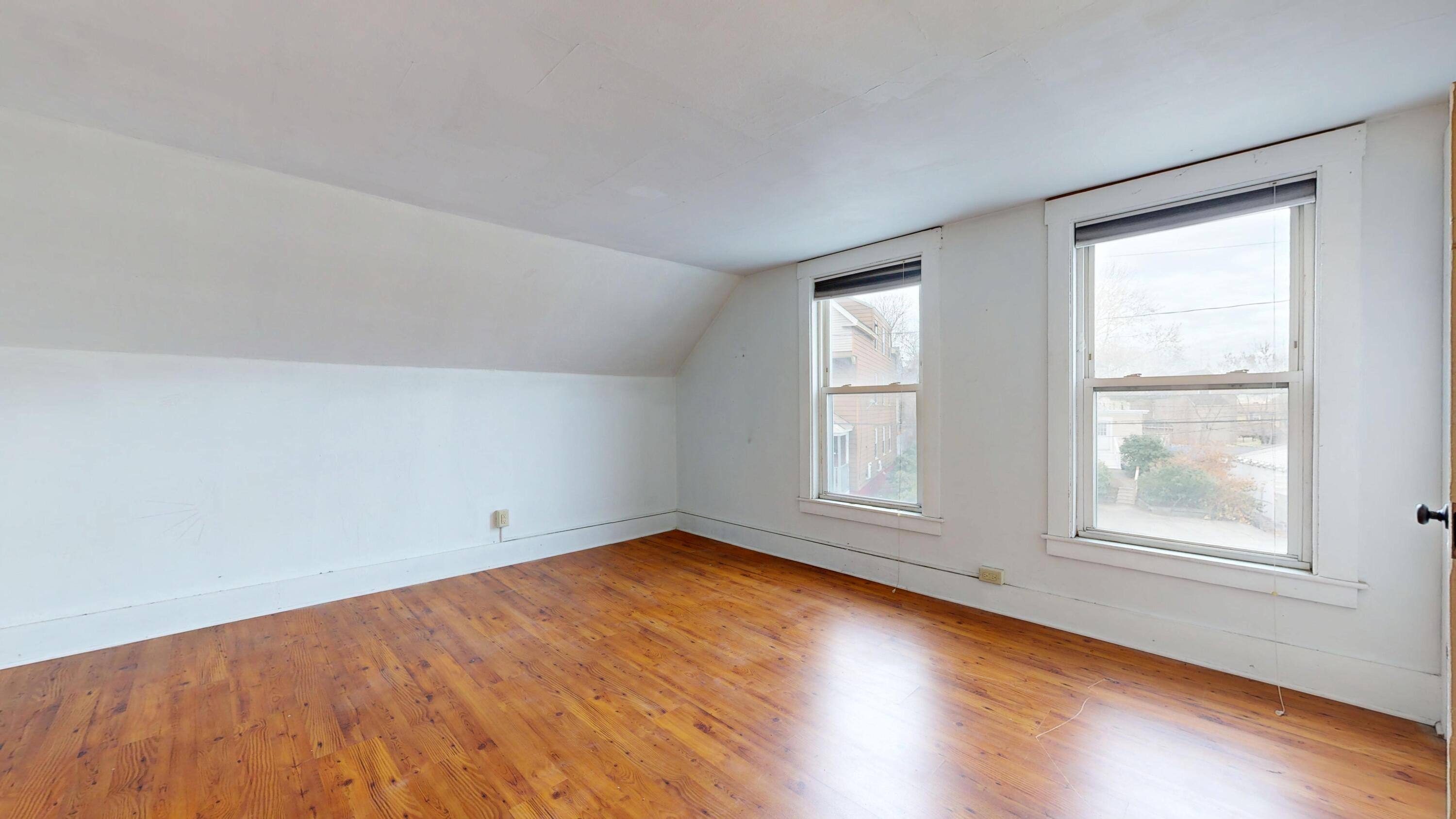 8 Howe Street Lewiston ME 04240