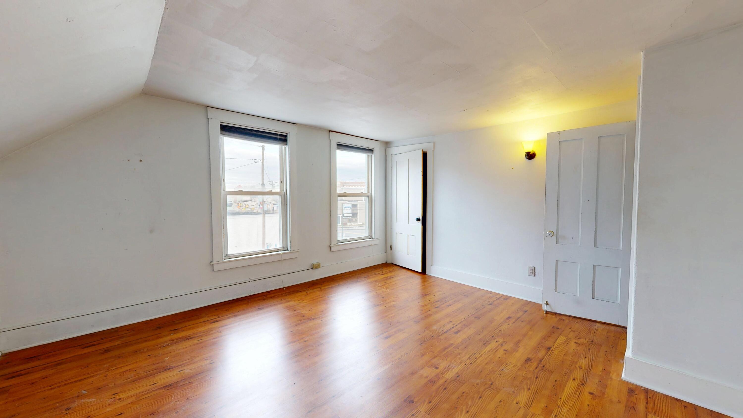 8 Howe Street Lewiston ME 04240