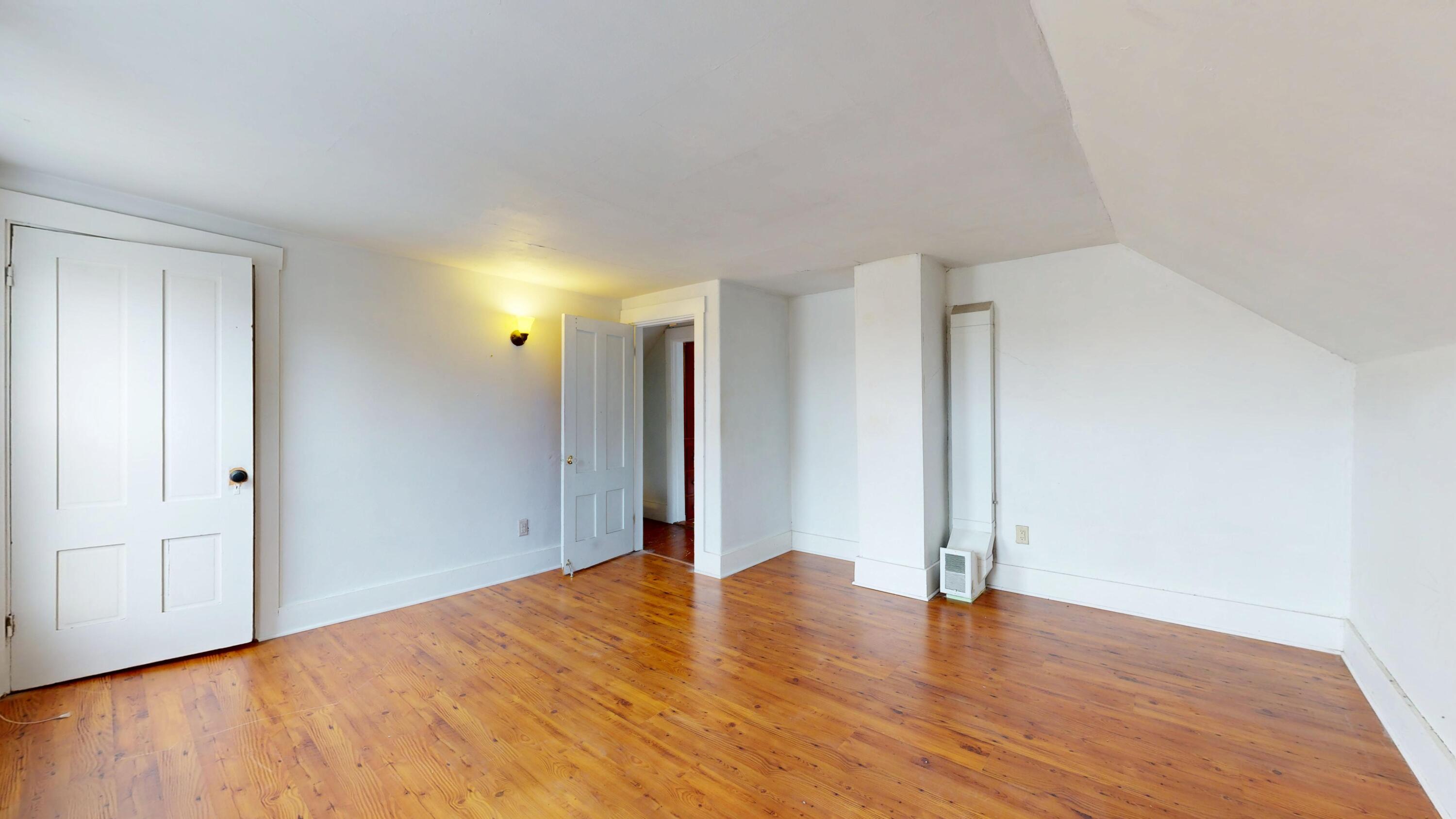 8 Howe Street Lewiston ME 04240