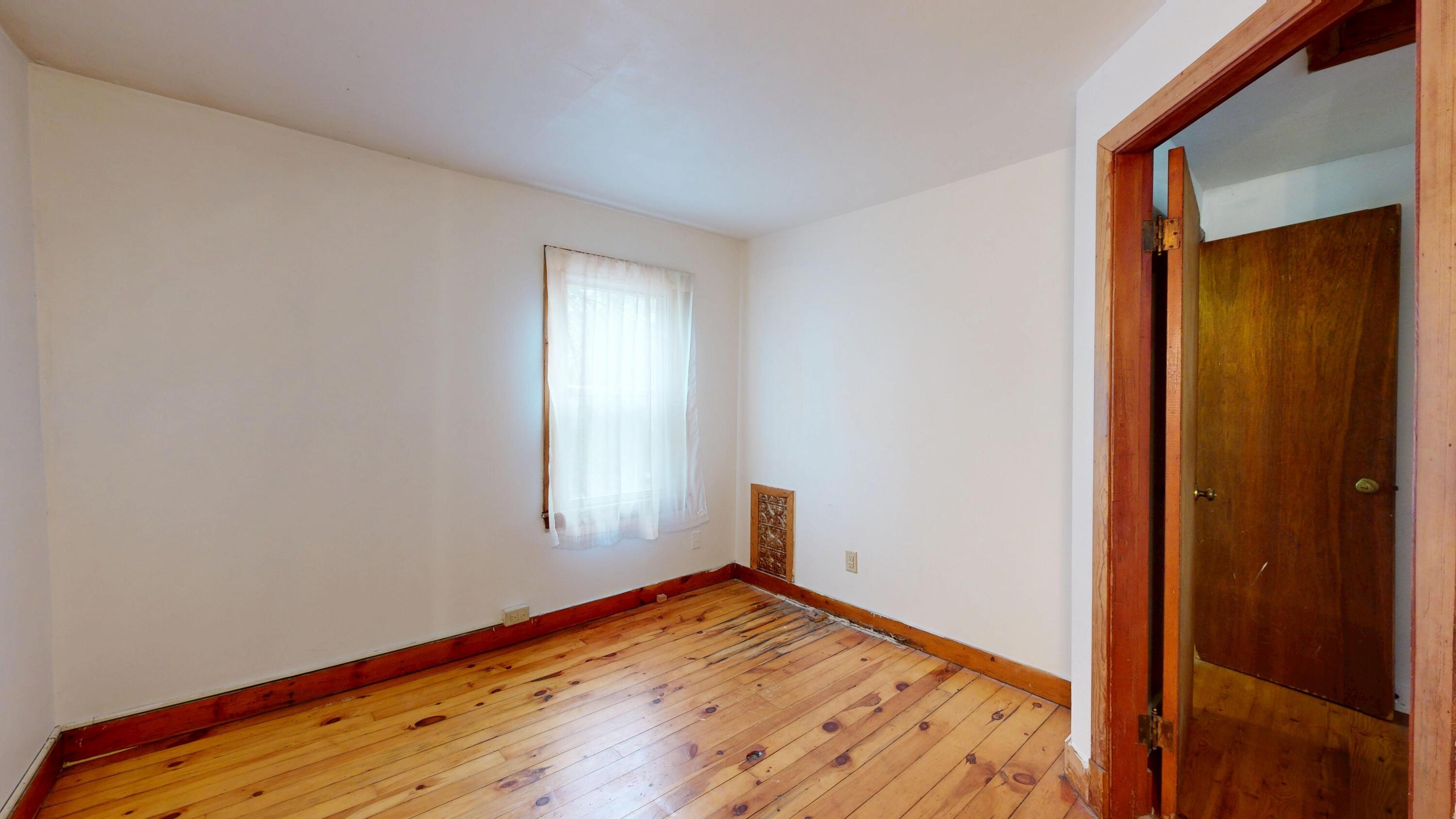 8 Howe Street Lewiston ME 04240