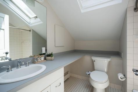 276 Foreside Road Cumberland ME 04110