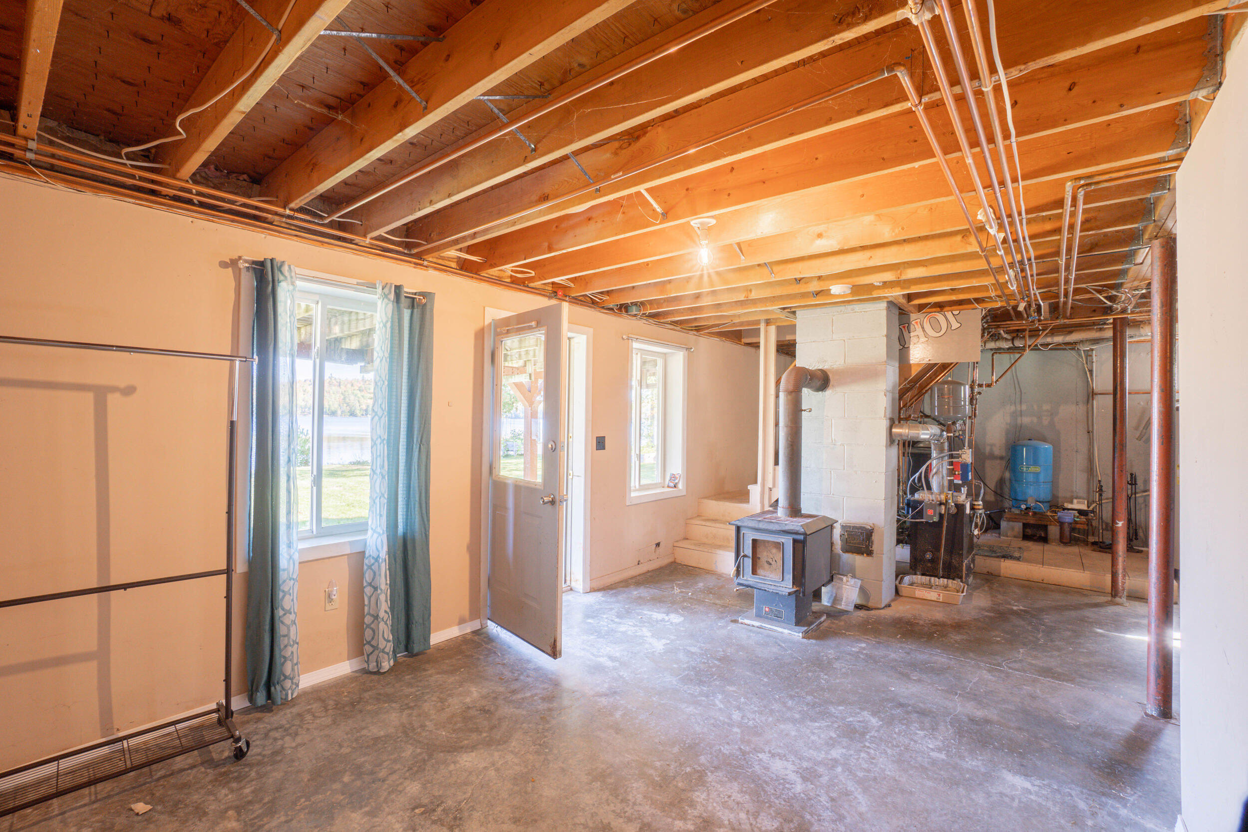 24 Autumn Lane Lincoln ME 04457