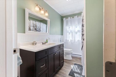 12 Mcdonald Avenue Ellsworth ME 04605