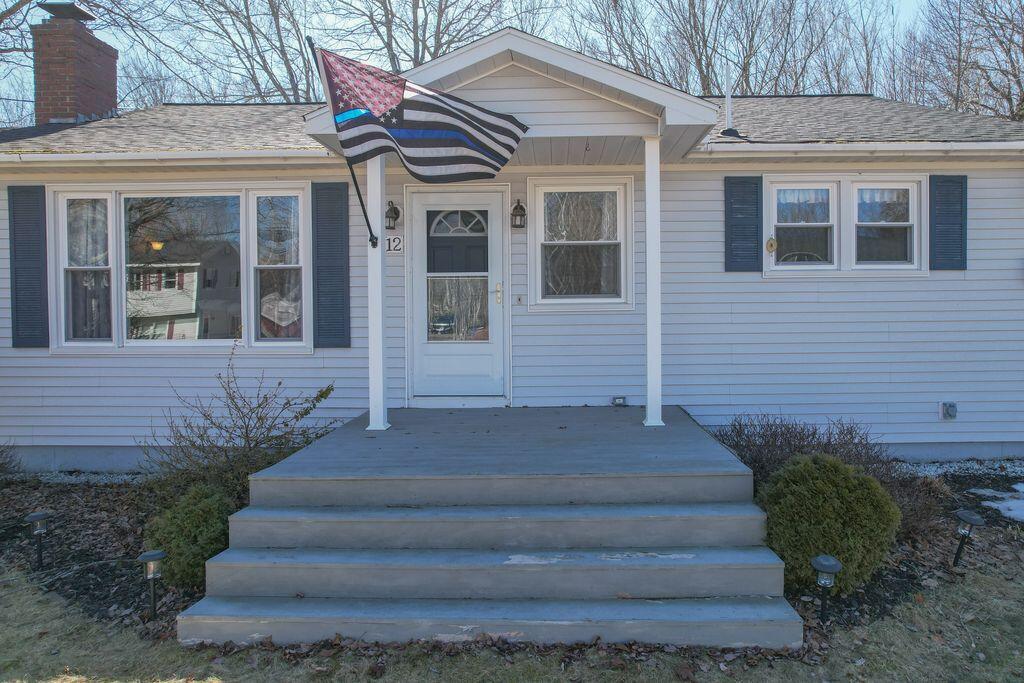 12 Mcdonald Avenue Ellsworth ME 04605