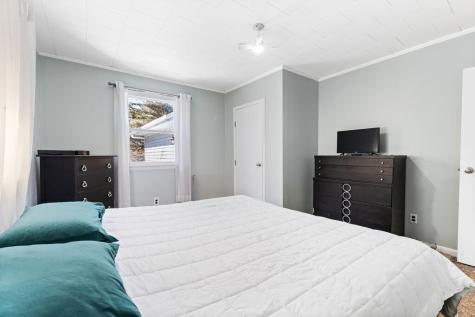 12 Mcdonald Avenue Ellsworth ME 04605