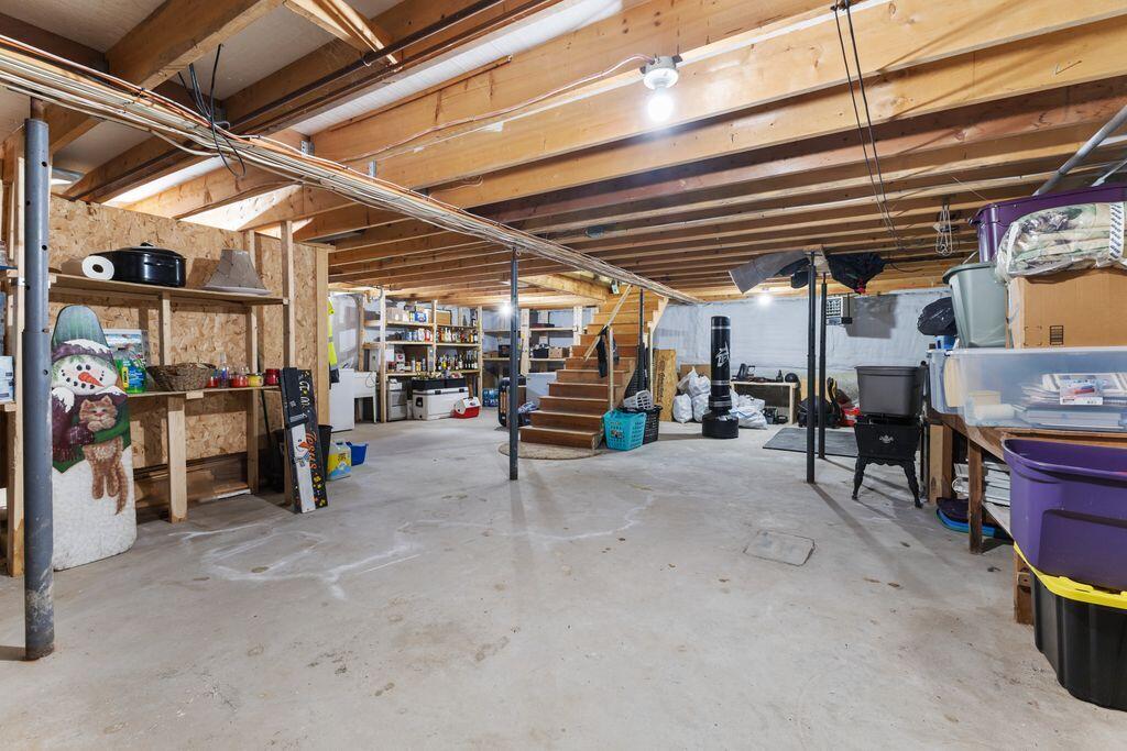 12 Mcdonald Avenue Ellsworth ME 04605