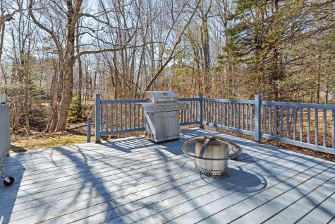 12 Mcdonald Avenue Ellsworth ME 04605