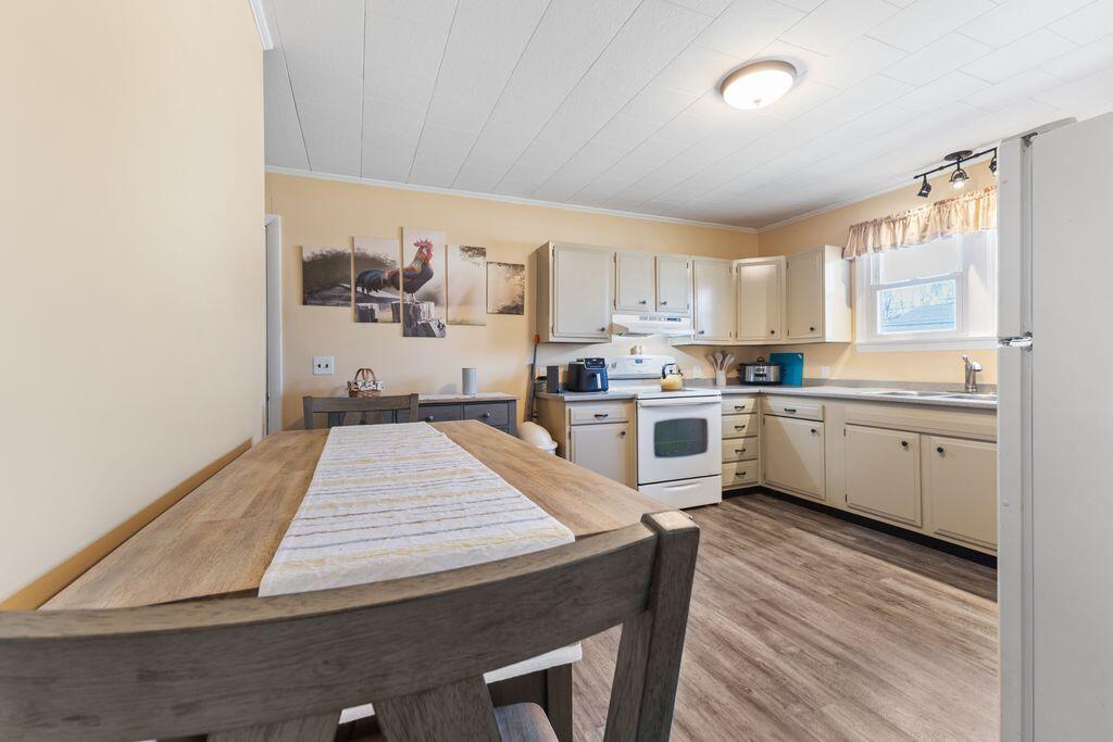 12 Mcdonald Avenue Ellsworth ME 04605