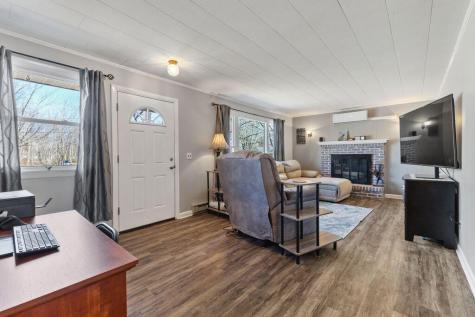 12 Mcdonald Avenue Ellsworth ME 04605