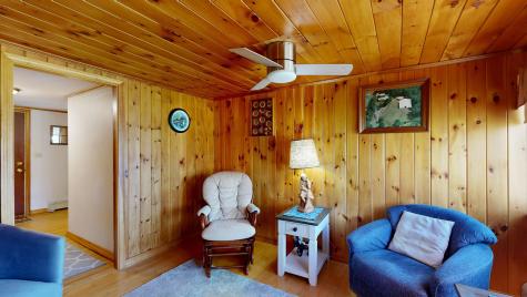 868 Paris Road Hebron ME 04238